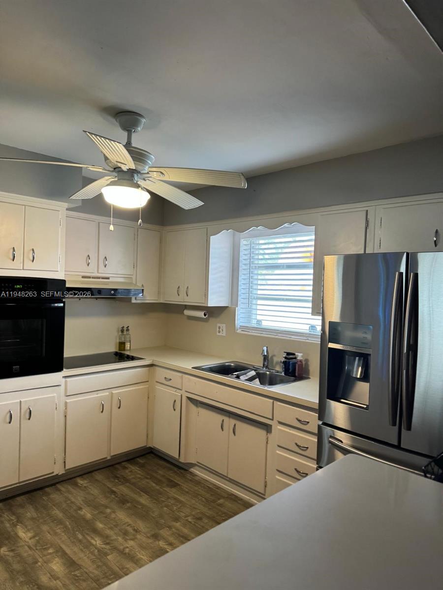 4820 Southwest 11th Court Plantation, FL 33317 - Photo 4 of 12