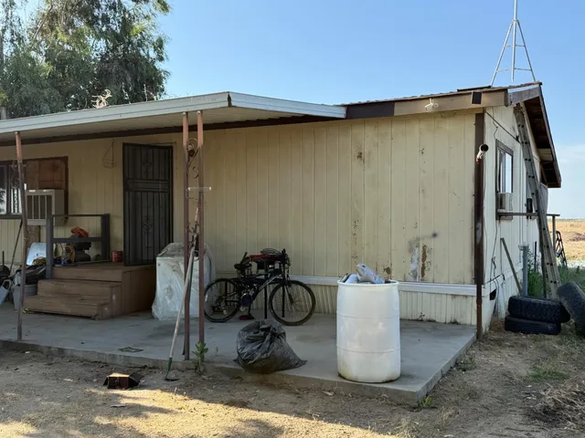 $399,000 | 12326 East Dinuba Avenue, Selma, CA 93662