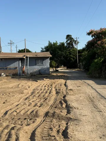 $399,000 | 12326 East Dinuba Avenue, Selma, CA 93662