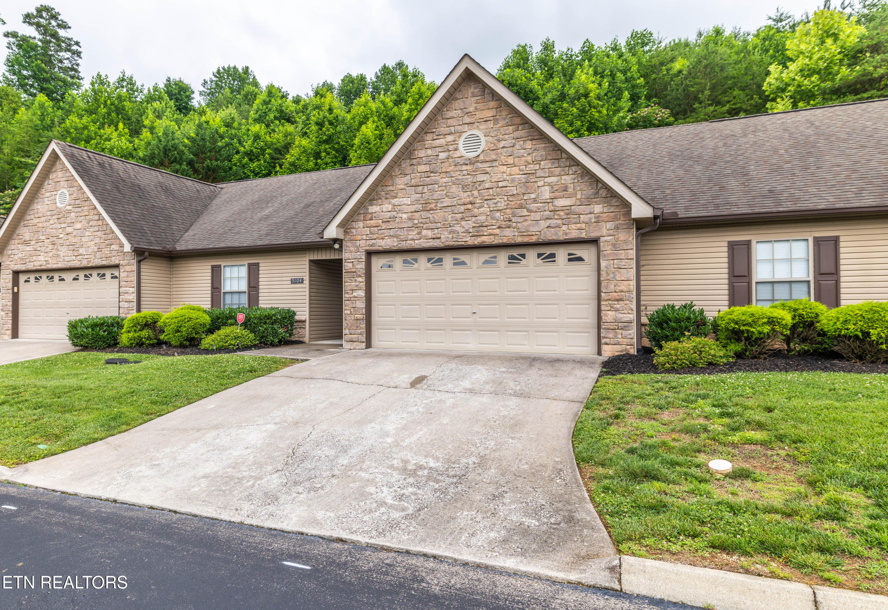 5104 Cates Bend Way Powell, TN 37849 - Photo 8 of 37 755A4275