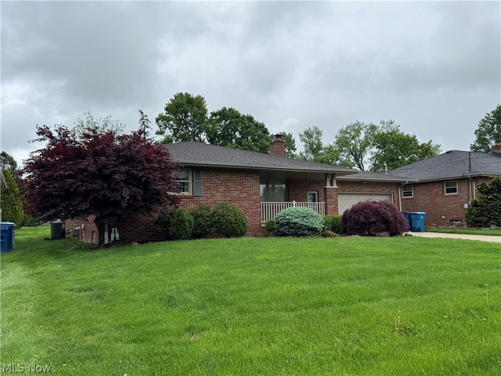 592 Omar Street Struthers, OH 44471 - Photo 3 of 11