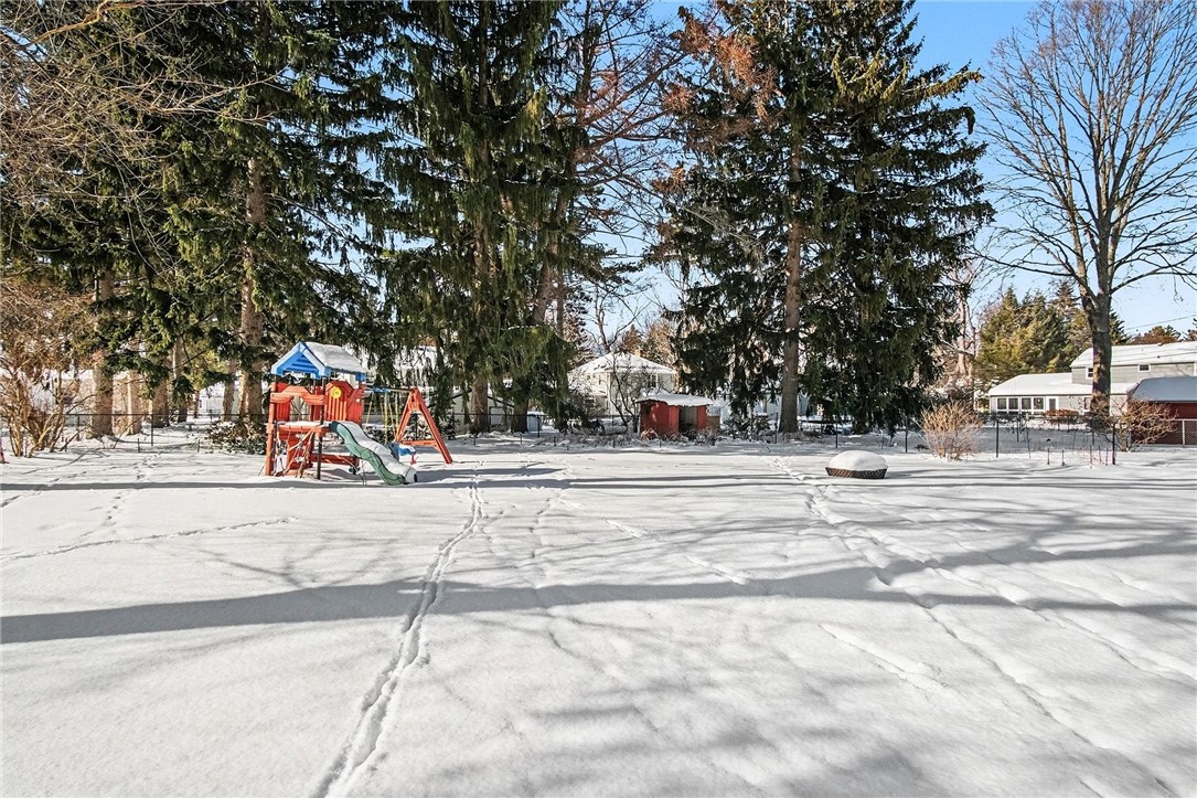 21 Raleigh Road Irondequoit, NY 14617 - Photo 15 of 16