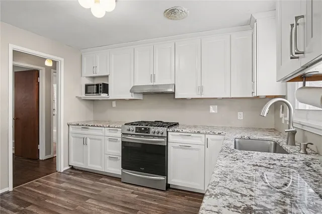 $2,500 | 21 Raleigh Road, Irondequoit, NY 14617