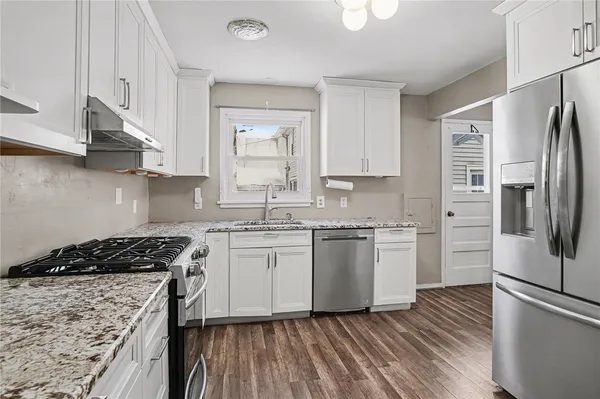 $2,500 | 21 Raleigh Road, Irondequoit, NY 14617