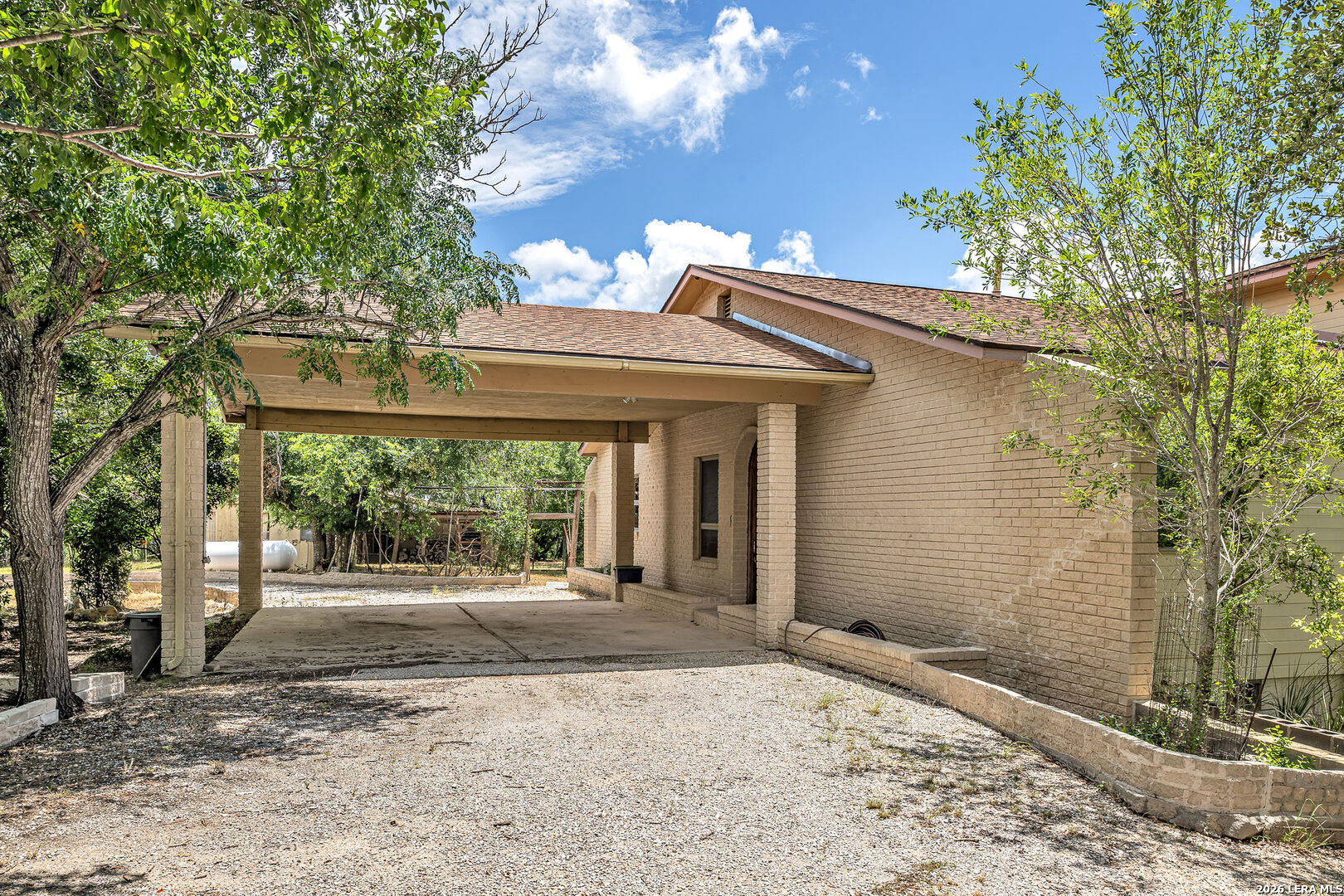 252 Pebble Beach Road Lakehills, TX 78063 - Photo 3 of 31