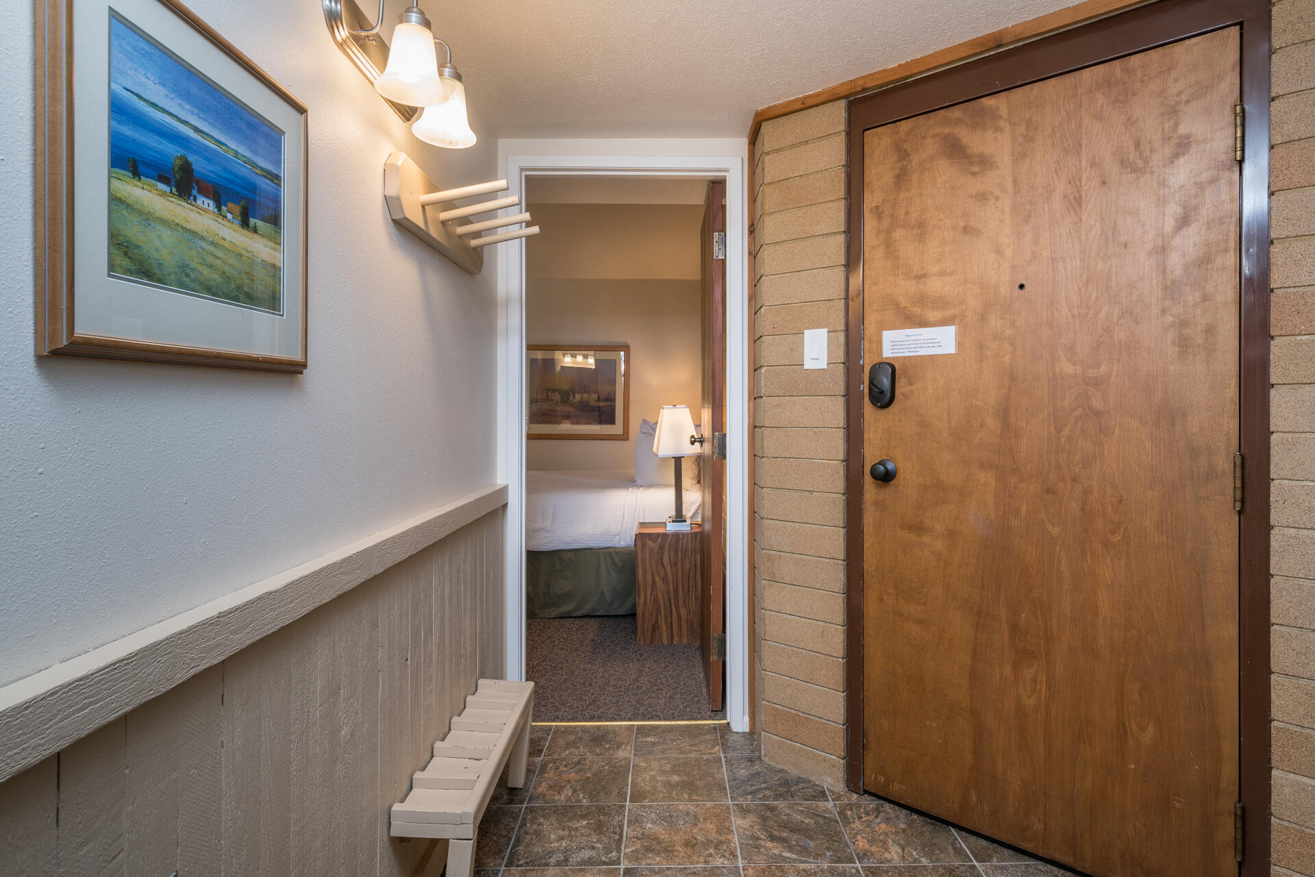 127 Saddle Road, Unit D7 Ketchum, ID 83340 - Photo 14 of 21 Entry