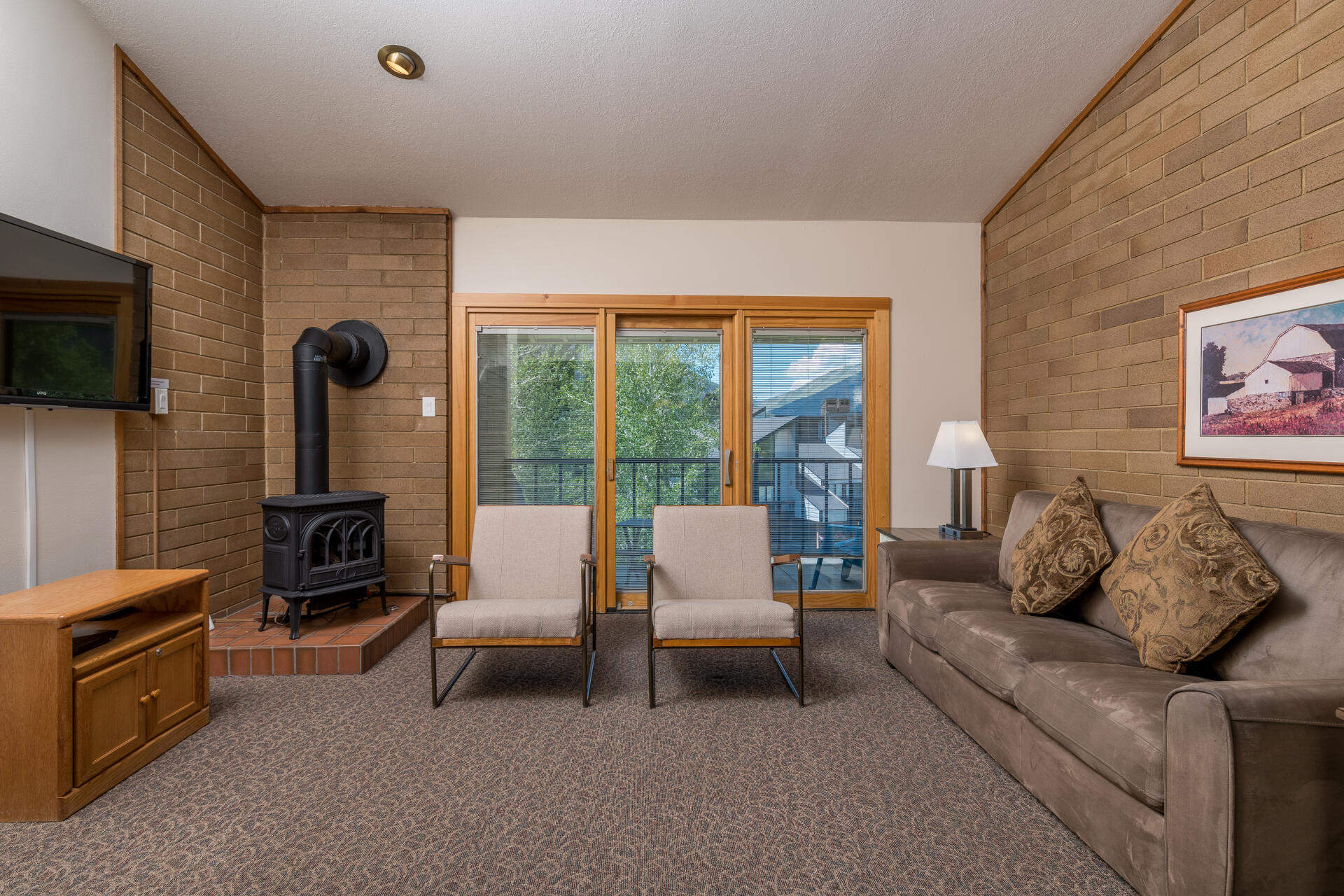 127 Saddle Road, Unit D7 Ketchum, ID 83340 - Photo 4 of 21 Living Room