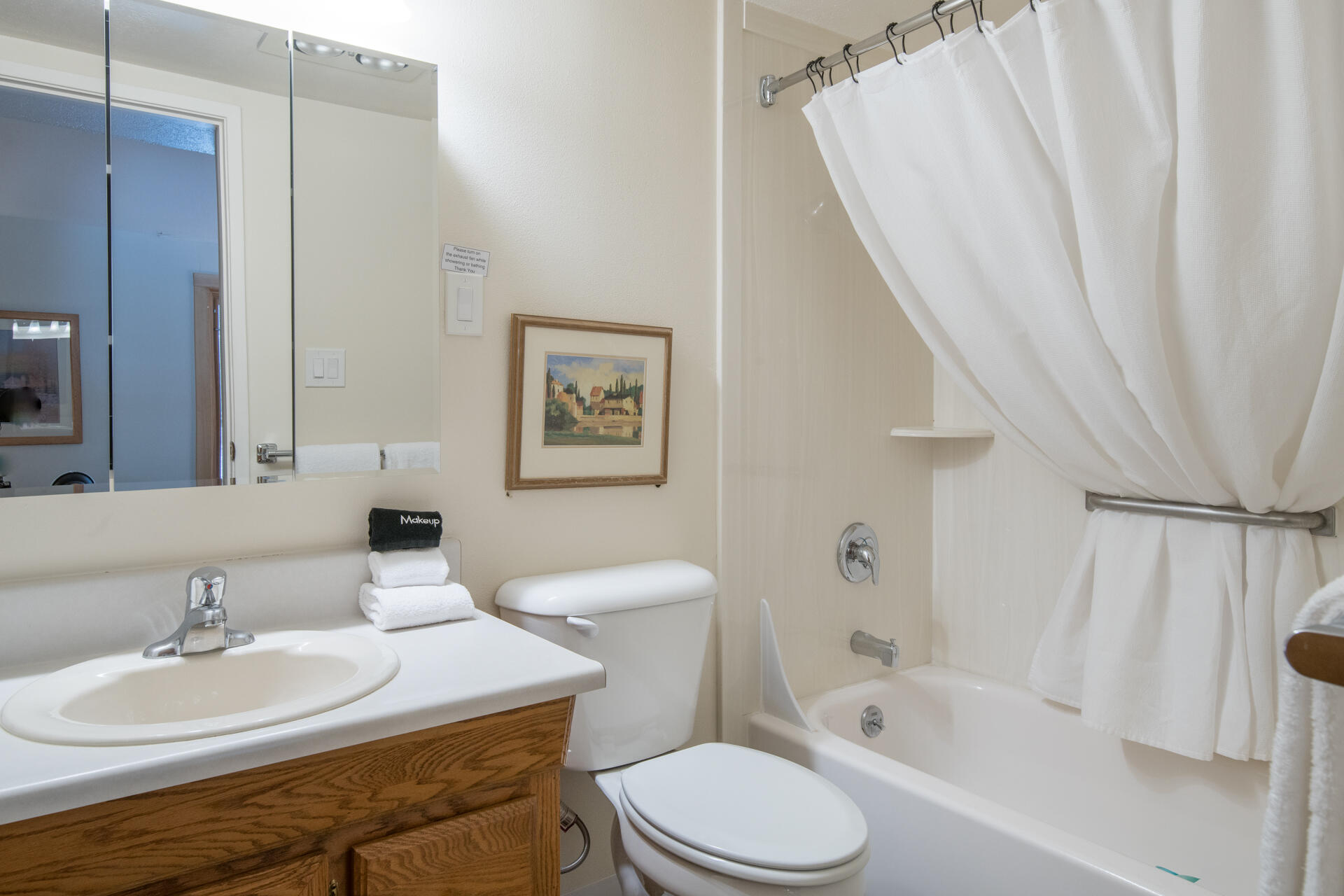 127 Saddle Road, Unit D7 Ketchum, ID 83340 - Photo 9 of 21 Primary Bathroom