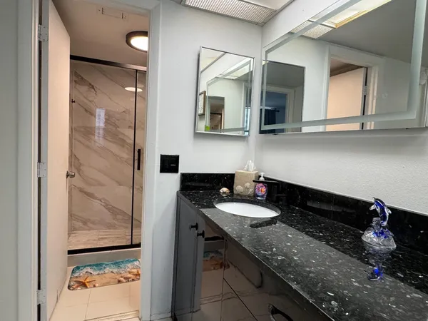 $2,450 | 305 North Pompano Beach Boulevard, Unit 307, Pompano Beach, FL 33062