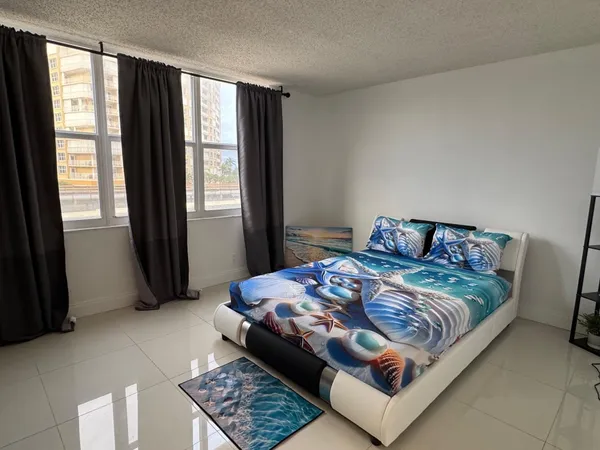 $2,450 | 305 North Pompano Beach Boulevard, Unit 307, Pompano Beach, FL 33062