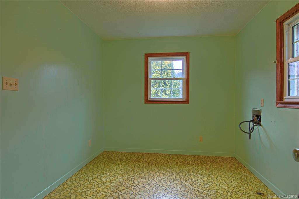 67 Sandy Branch Road Balsam Grove, NC 28708 - Photo 11 of 29 Gallery Image 11