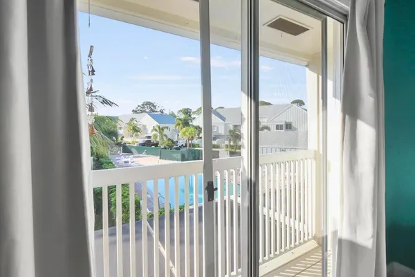 $2,500 | 6335 Riverwalk Lane, Unit 3, Jupiter, FL 33458