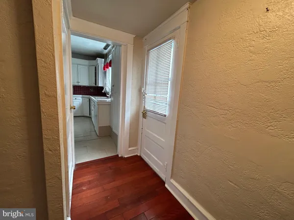 $3,400 | 7203 Wayne Avenue, Upper Darby, PA 19082
