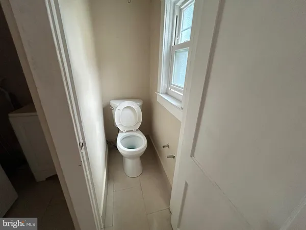 $3,400 | 7203 Wayne Avenue, Upper Darby, PA 19082