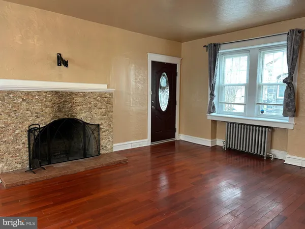 $3,400 | 7203 Wayne Avenue, Upper Darby, PA 19082