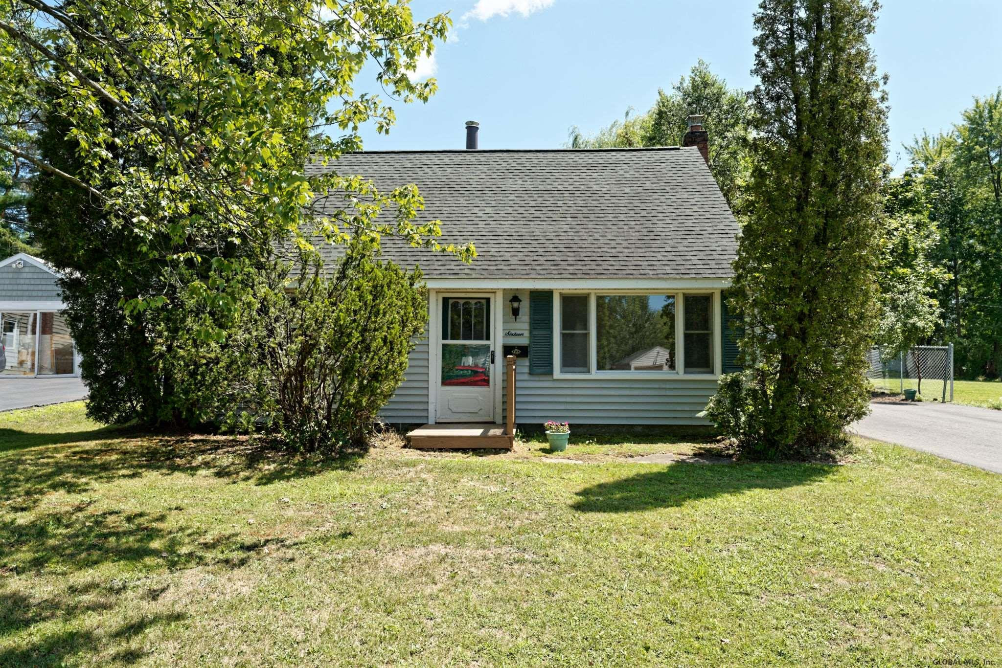 16 Luella Road Latham, NY 12110 - Photo 1 of 33 Photo 1