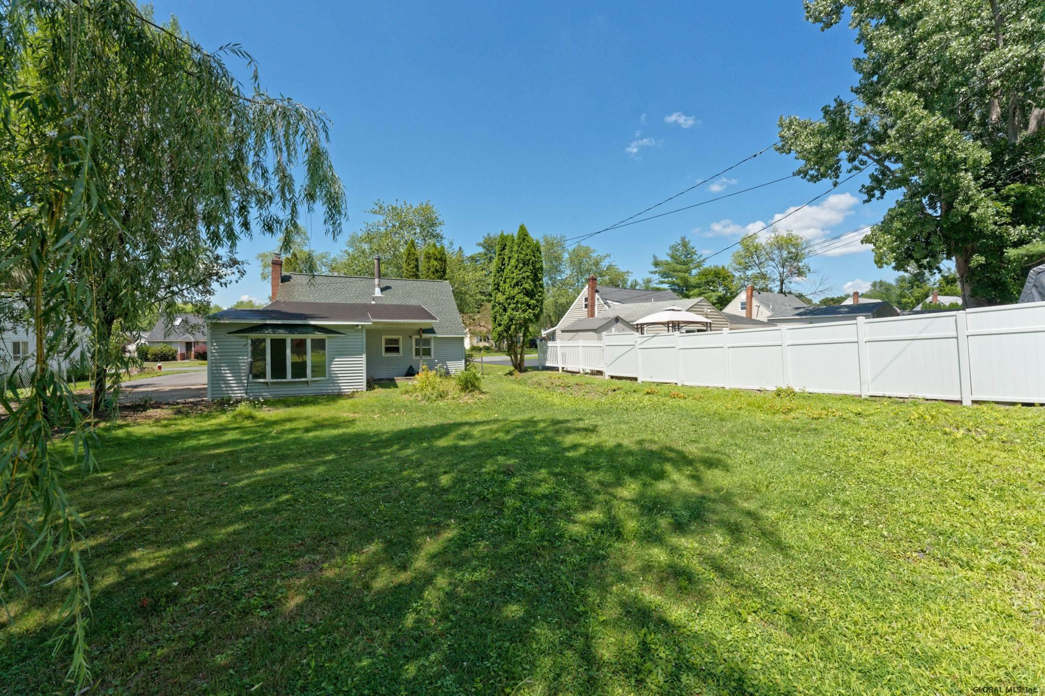 16 Luella Road Latham, NY 12110 - Photo 30 of 33 Photo 30
