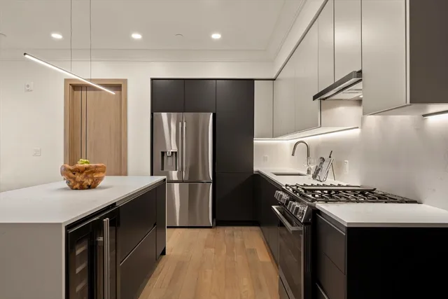 $699,000 | 388 Washington Street, Unit 301, Quincy, MA 02169