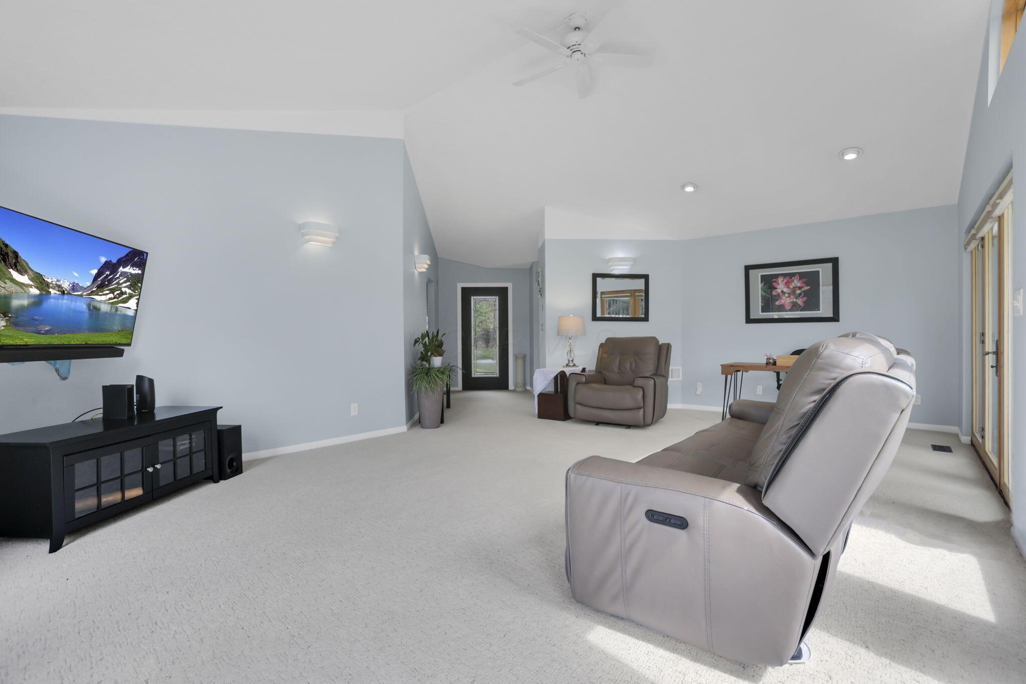 11135 Salem Road Athens, OH 45701 - Photo 10 of 90 11-web-or-mls-LO5A5434