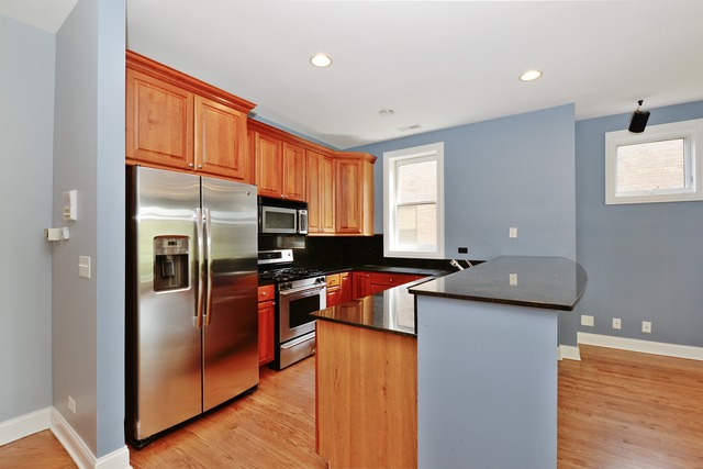 4541 North Malden Street, Unit 2S Chicago, IL 60640 - Photo 4 of 10
