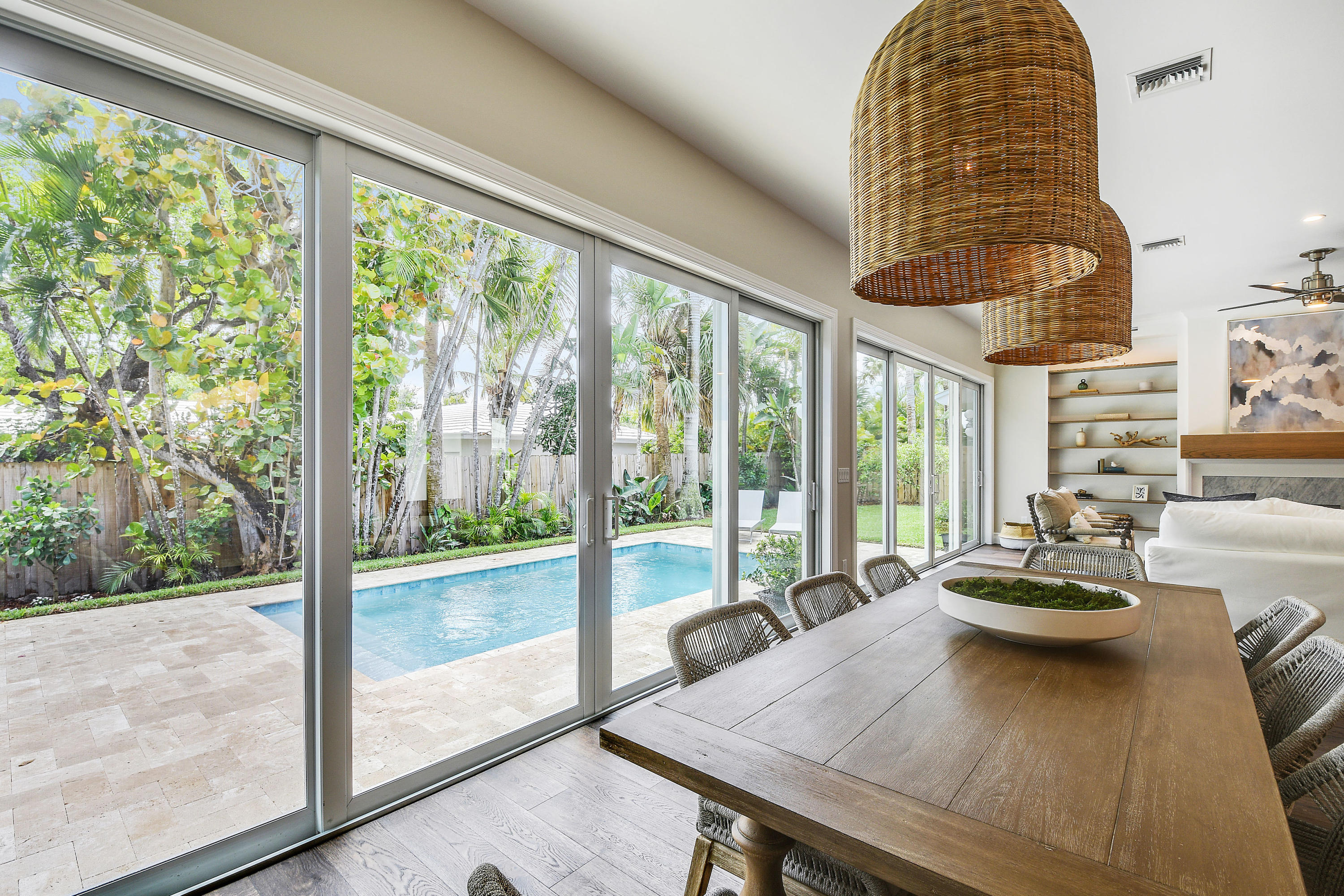 139 Beacon Lane Jupiter Inlet Colony, FL 33469 - Photo 14 of 37 139BeaconLane_20