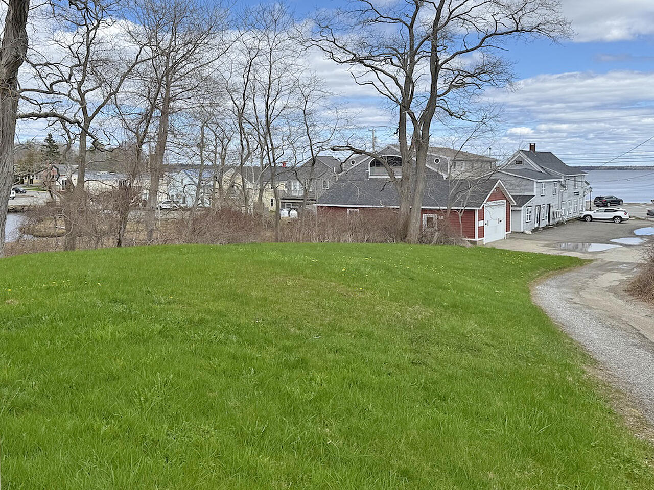 11 Overlook Road Lincolnville, ME 04849 - Photo 8 of 35 Front Yard