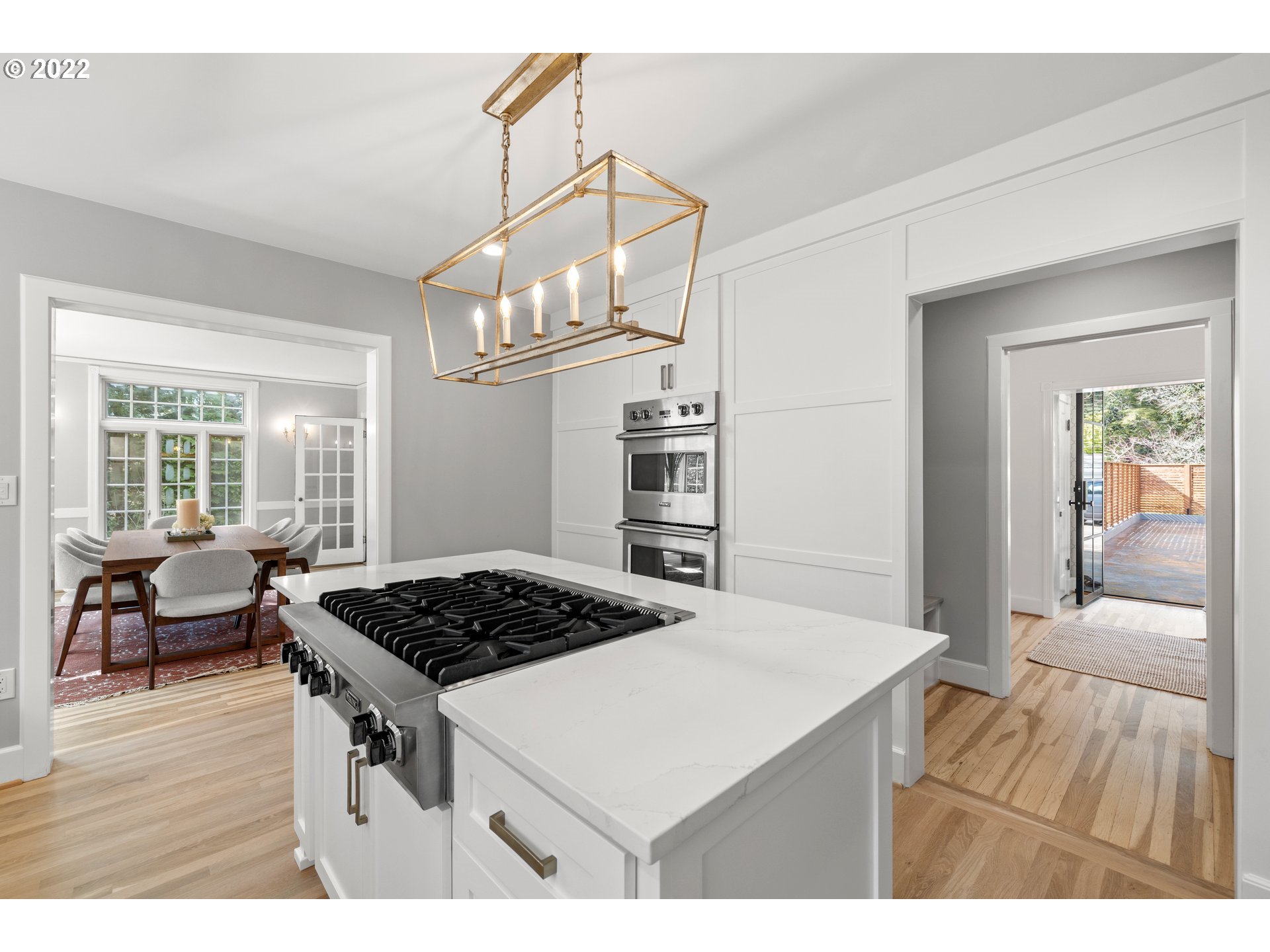 1411 Southwest Highland Road Portland, OR 97221 - Photo 14 of 32 Gallery Image 14