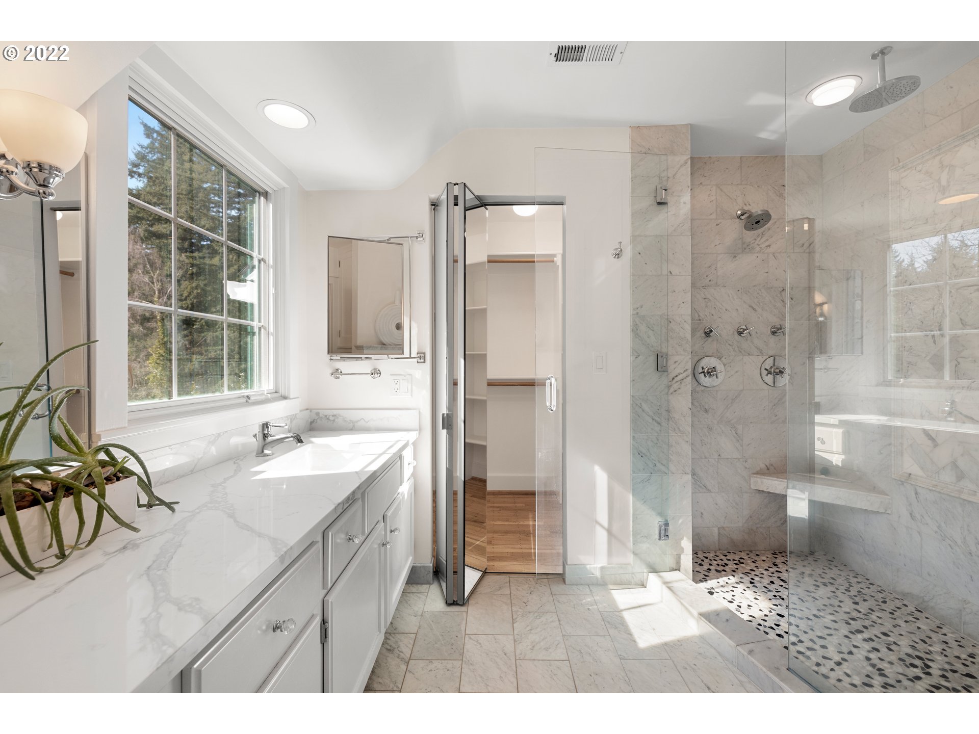 1411 Southwest Highland Road Portland, OR 97221 - Photo 24 of 32 Gallery Image 24