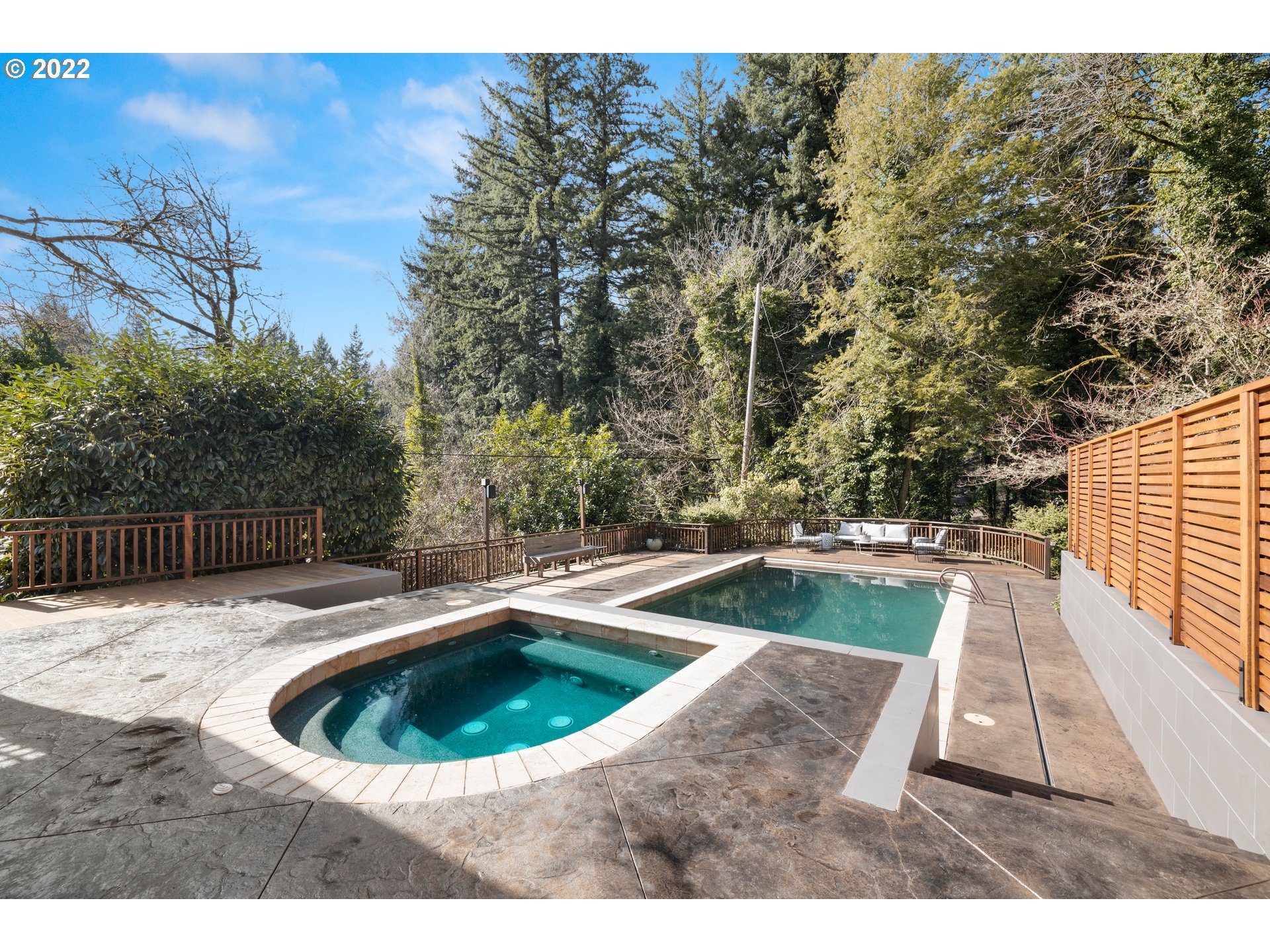 1411 Southwest Highland Road Portland, OR 97221 - Photo 3 of 32 Gallery Image 3