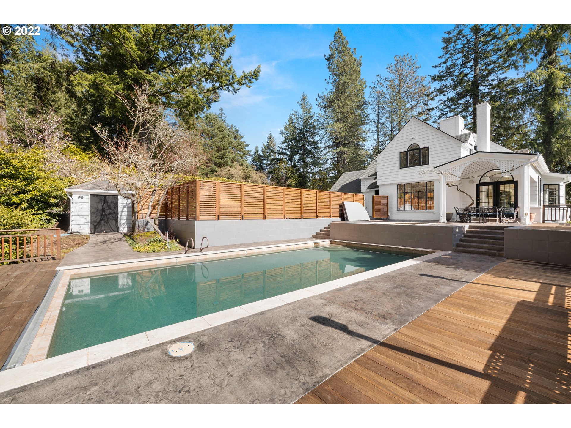 1411 Southwest Highland Road Portland, OR 97221 - Photo 4 of 32 Gallery Image 4