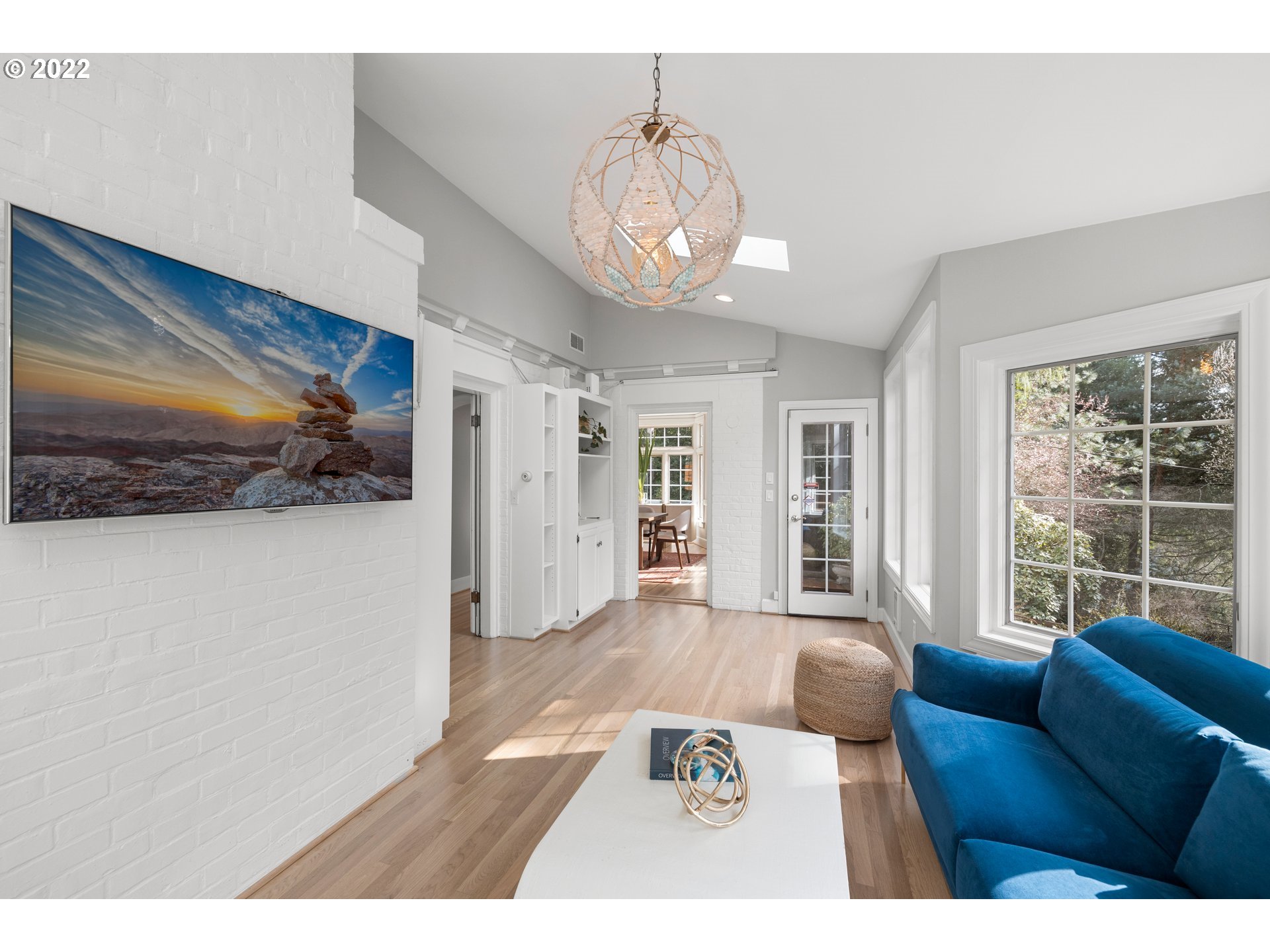 1411 Southwest Highland Road Portland, OR 97221 - Photo 10 of 32 Gallery Image 10