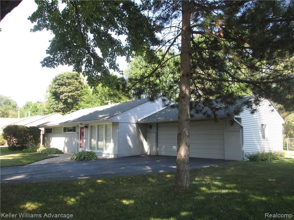 23680 Meadowbrook Road Novi, MI 48375 - Photo 2 of 34