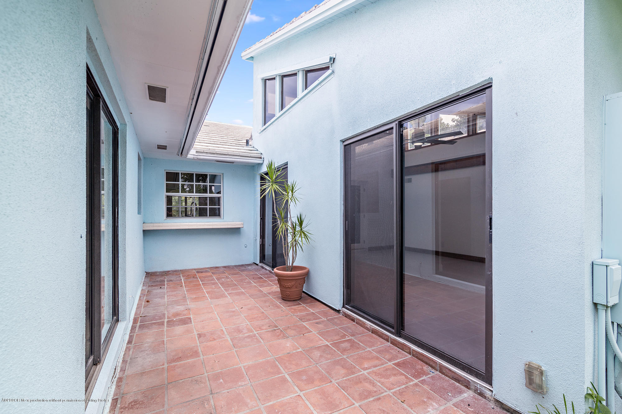 1870 Travis Road West Palm Beach, FL 33406 - Photo 24 of 35 a view of entryway