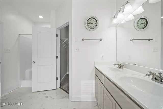 $489,900 | 5910 Loftis Creek Lane, Knoxville, TN 37924