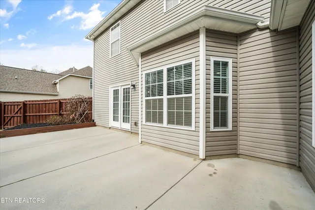 $489,900 | 5910 Loftis Creek Lane, Knoxville, TN 37924