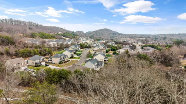 $489,900 | 5910 Loftis Creek Lane, Knoxville, TN 37924