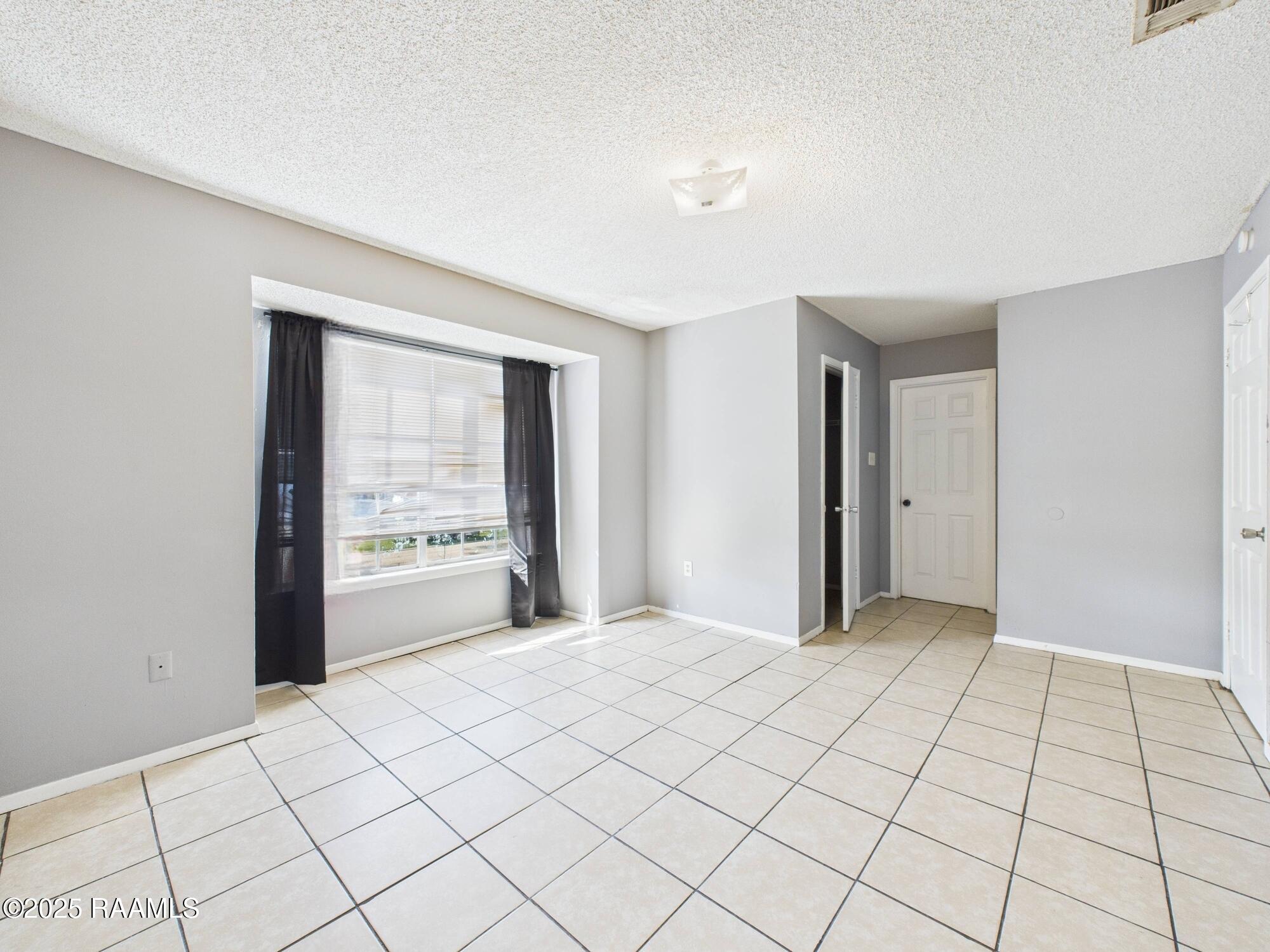 109 Meudon Street, Unit D Duson, LA 70529 - Photo 12 of 18 CAM04246G0-PR0191-STILL006