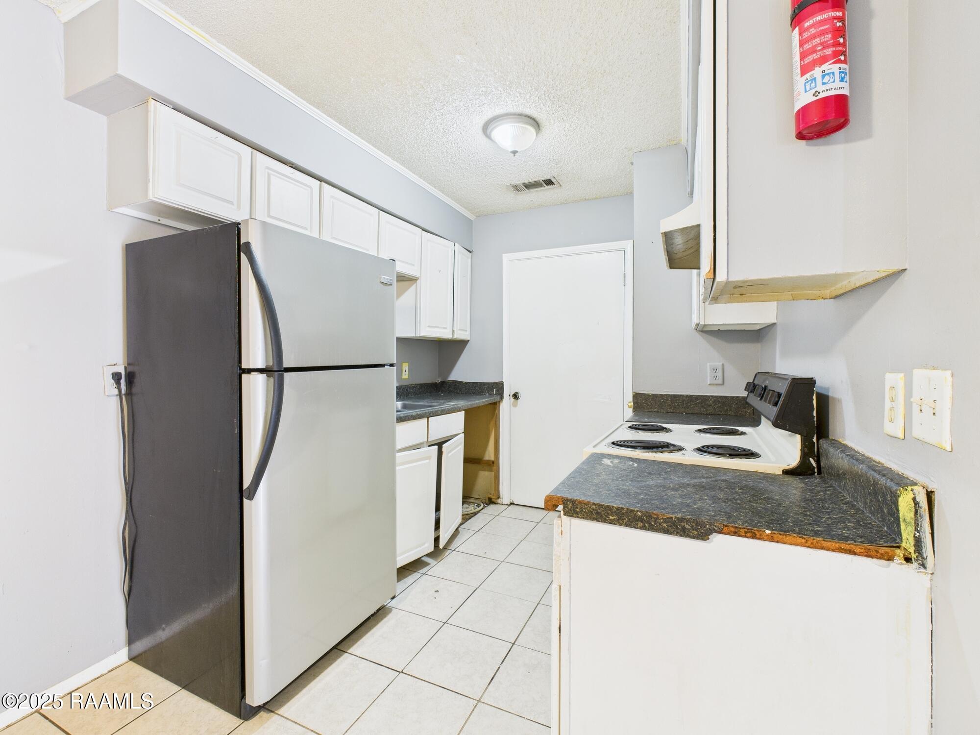 109 Meudon Street, Unit D Duson, LA 70529 - Photo 6 of 18 CAM04246G0-PR0191-STILL001