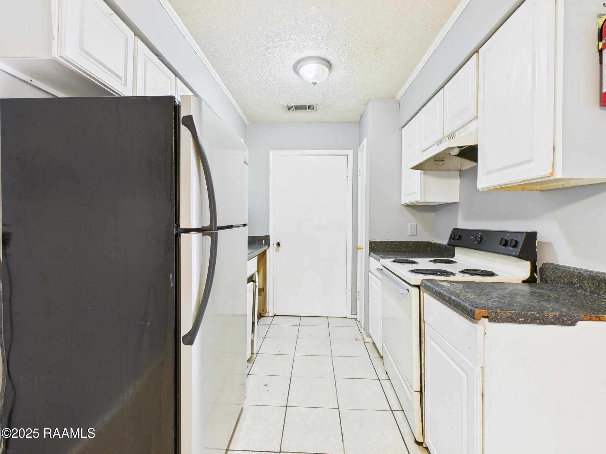 109 Meudon Street, Unit D Duson, LA 70529 - Photo 7 of 18 CAM04246G0-PR0191-STILL002