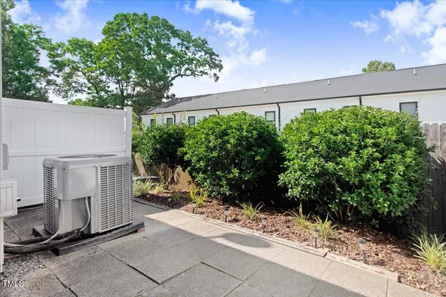 a house view with a outdoor space
