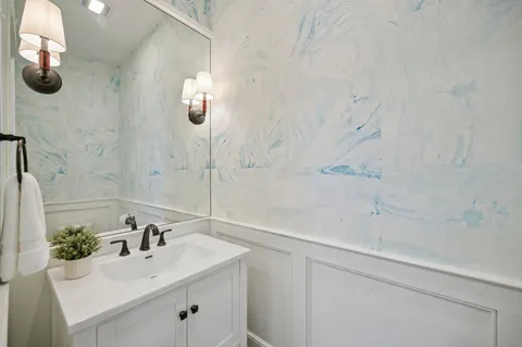 $1,985,000 | 909 Glenwood Lane, Glenview, IL 60025