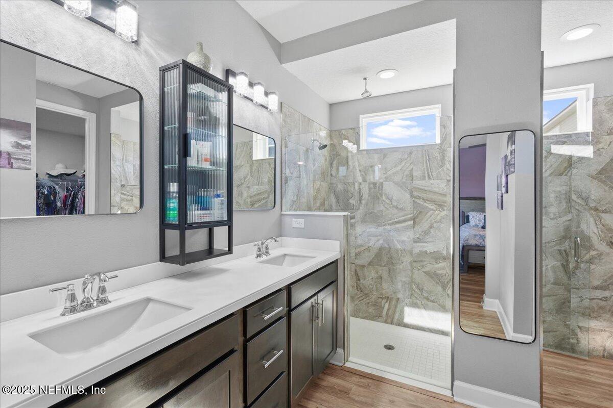 518 Rittburn Lane St. Johns, FL 32259 - Photo 48 of 59 Primary Bathroom