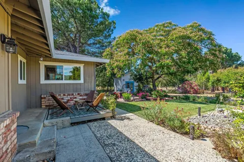 $1,799,999 | 9465 Watsonville Road, Gilroy, CA 95020