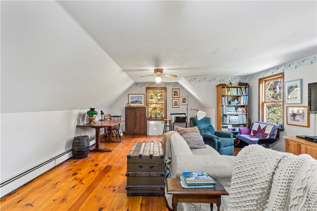 746 Slocum Road North Kingstown, RI 02874 - Photo 17 of 38