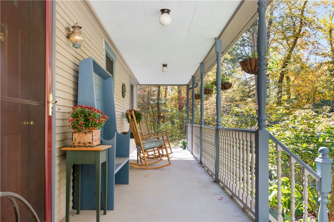 746 Slocum Road North Kingstown, RI 02874 - Photo 2 of 38
