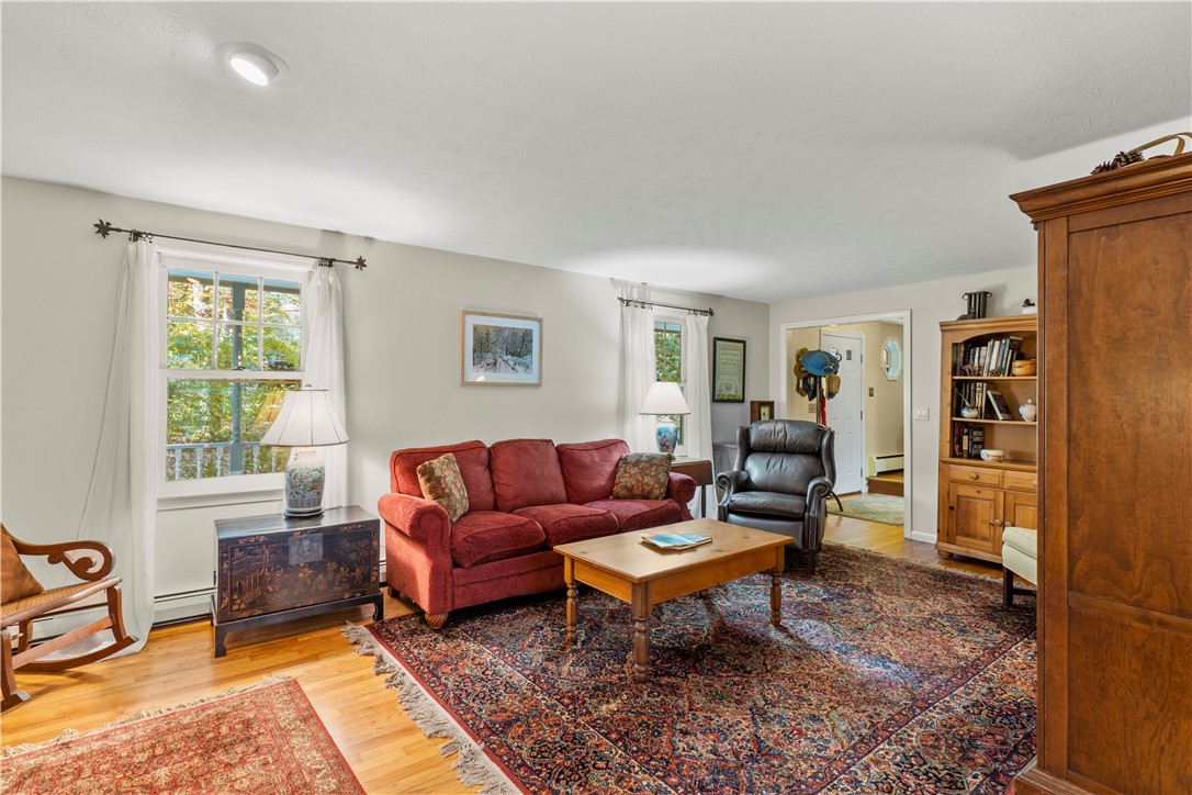 746 Slocum Road North Kingstown, RI 02874 - Photo 6 of 38