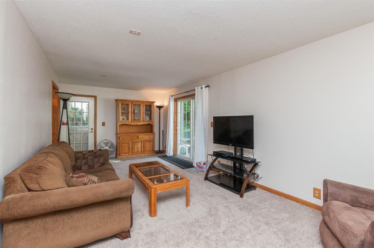 2230 Otis Road Southeast Cedar Rapids, IA 52403 - Photo 3 of 23 Gallery Image 3
