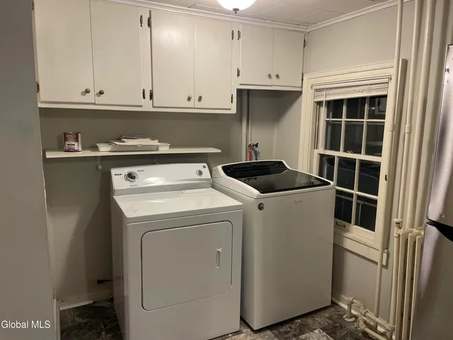 $1,600 | 163 Ridge Street, Glens Falls, NY 12801