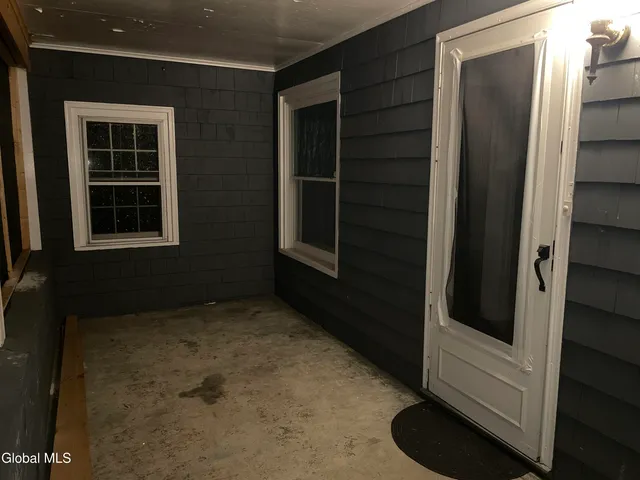 $1,600 | 163 Ridge Street, Glens Falls, NY 12801