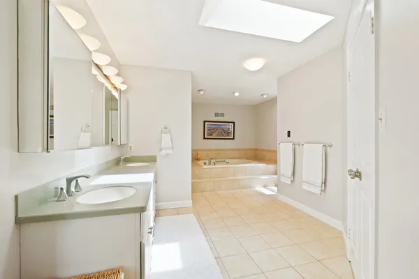 $2,595,000 | 9704 Kendale Road, Potomac, MD 20854